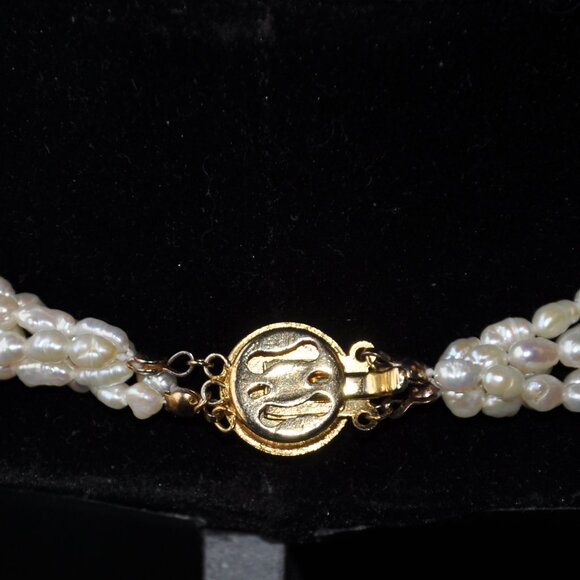 Vintage Multi-strand (5 Rows) Natural Freshwater Rice Pearl hand Beaded Necklace - Picture 7 of 12